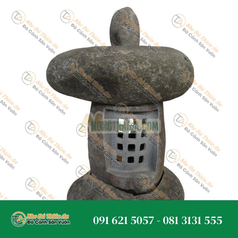 Đèn Lồng Đá Nhật Bản, Cao 70cm, Được Khắc Tay Từ Đá cuội Kích thước: 50x40x70,00cm