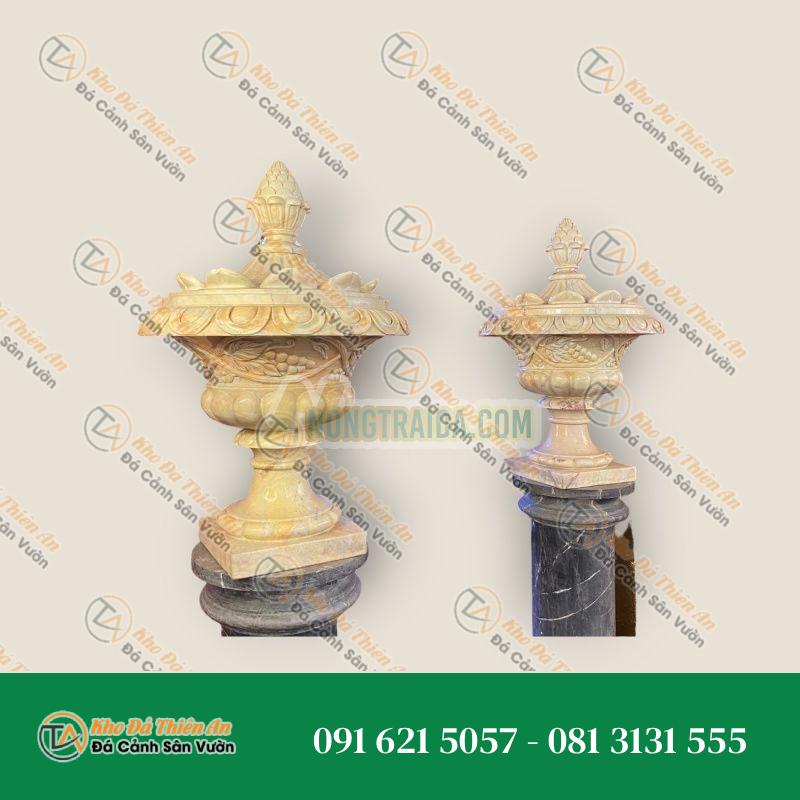 Đỉnh cột đá Creme rất lớn và ấn tượng