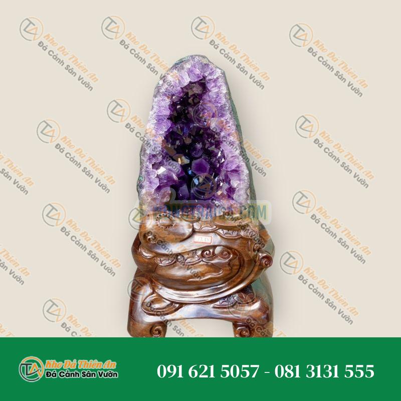 Hang ( Hốc ) phong thủy đá thạch anh tím hút tài lộc – Nặng 17,3 kg