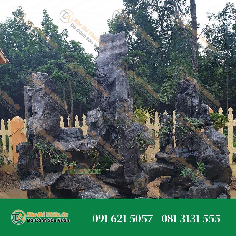 Hòn Non Bộ Cho Hồ Cá Lớn Đá Lũa Đen 2.2X3.5M