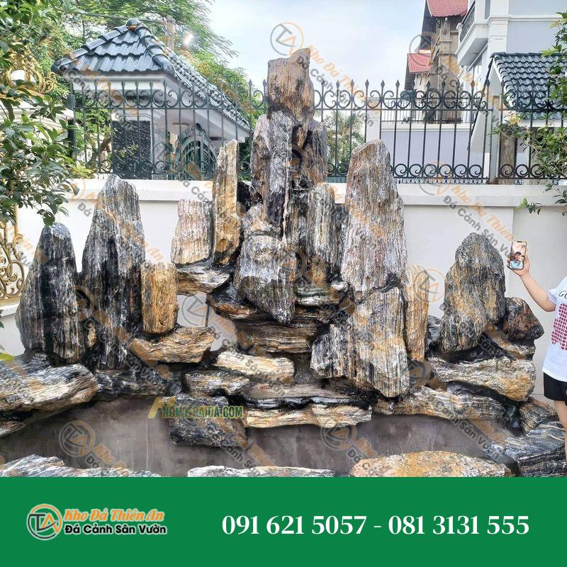 Hòn Non Bộ Cho Hồ Cá Lớn Đá Lũa Đen 2.3X3.3M