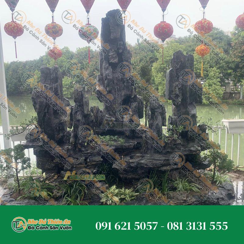 Hòn Non Bộ Hồ Cá Đá Lũa Đen Sân Vườn 105cm