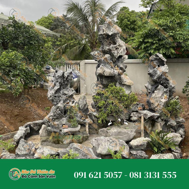 Hòn Non Bộ Hồ Cá Koi Lớn Đá Lũa Đen 2.6X3.9M