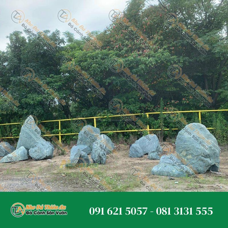 Hòn Non Bộ Ngoài Trời Đá Xanh Nhật Bản 1.33M