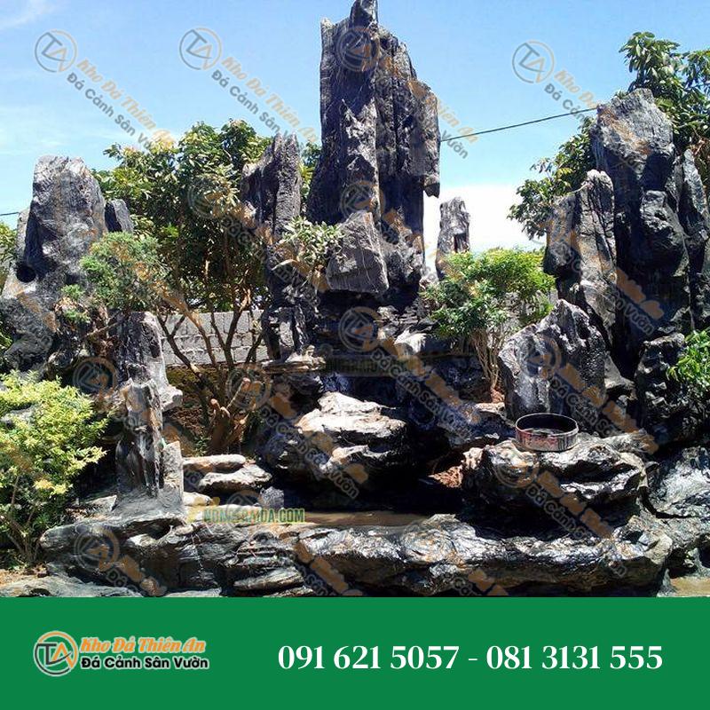 Hòn Non Bộ Nuôi Cá Lớn Đá Lũa Đen 2.8X3.3M
