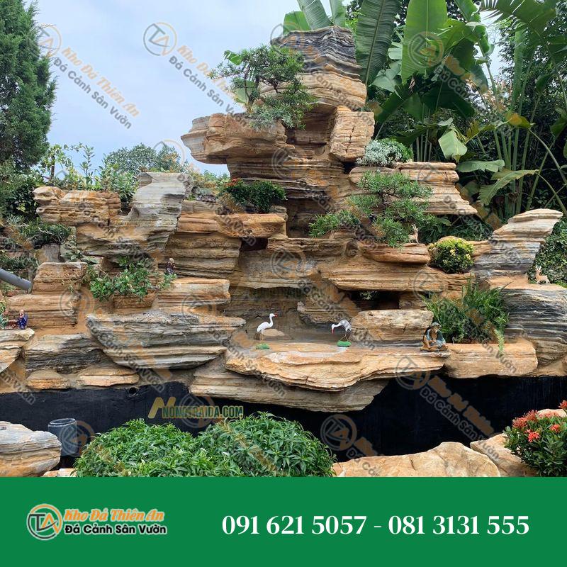 Hòn Non Bộ Sân Vườn Đá Cổ Thạch Xếp Lớp Hồ Cá 31 M3