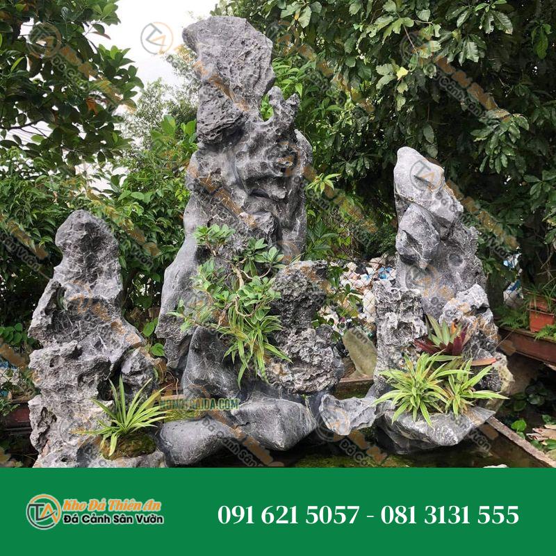 Hòn Non Bộ Sân Vườn Đá Lũa Đen 125cm