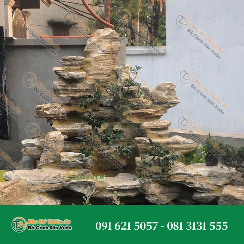 Hòn Non Bộ Thác Nước Đá Cổ Thạch Xếp Lớp Hồ Cá 31 M3