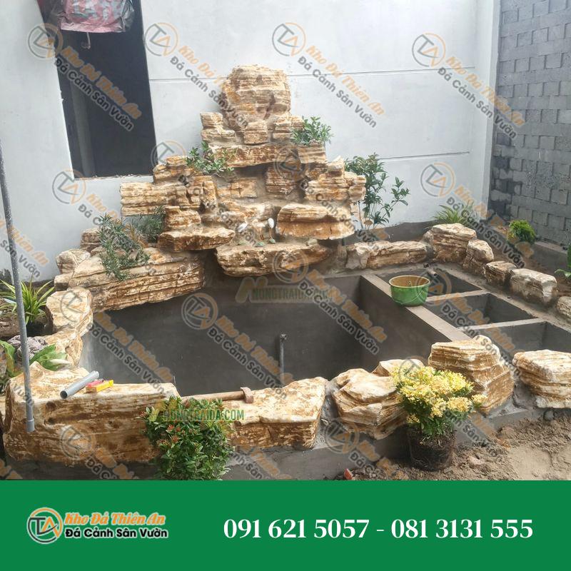 Hòn Non Bộ Thác Nước Đá Cổ Thạch Xếp Lớp Hồ Cá 35 M3