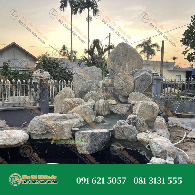 Hòn Non Bộ Thác Nước Đá Cuội Vân Mây 109cm
