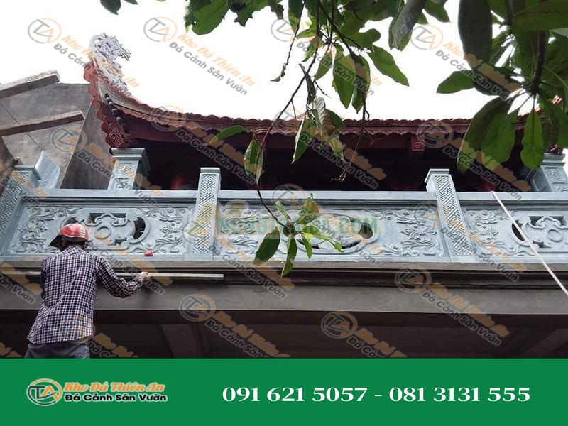 Lan can đá xanh rêu, nhà thờ tổ