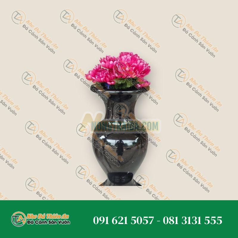 Lọ hoa màu đen đậm, kích thước cao 60cm, rộng 20cm