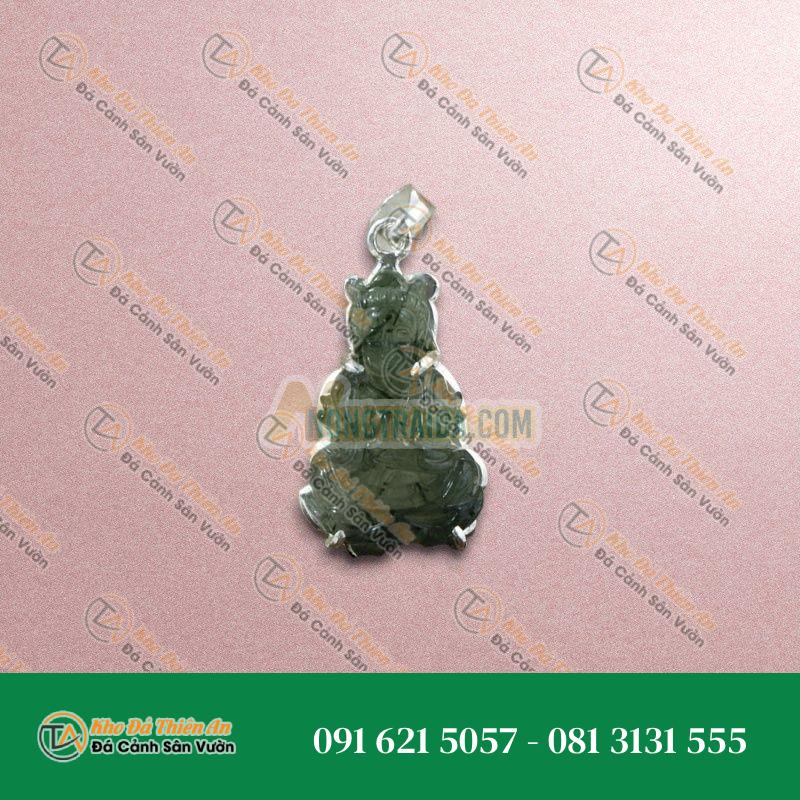 Mặt dây chuyền Phật Quan Âm thạch anh tóc xanh