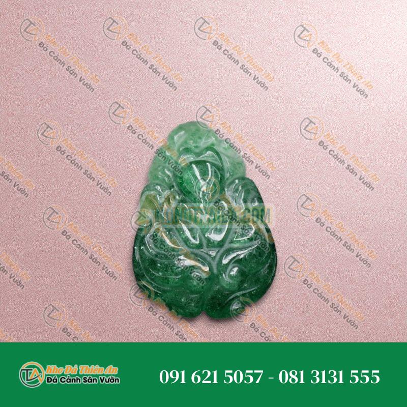 Mặt Hồ ly chúa dâu tây xanh