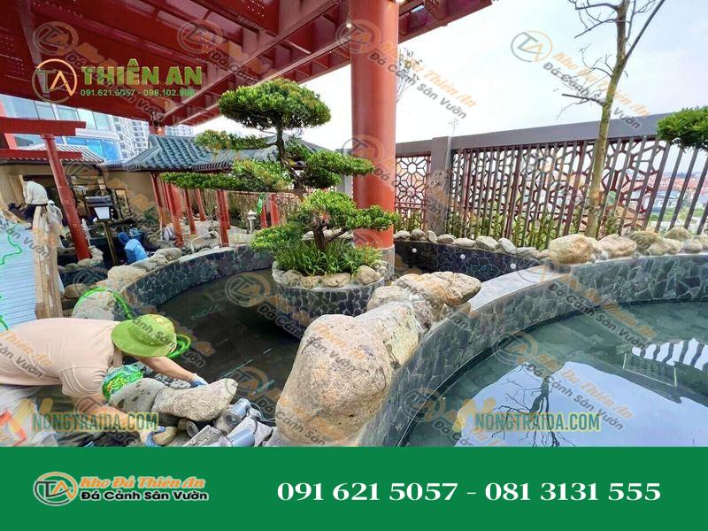 Mẫu Hồ Cá Koi Sân Thượng Đá Cuội