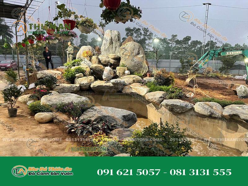 Mẫu Hồ Cá Koi Sân Vườn Đá Trầm Tích
