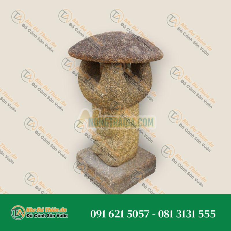 Nomen Ishidoro, Đèn đá Nhật Bản