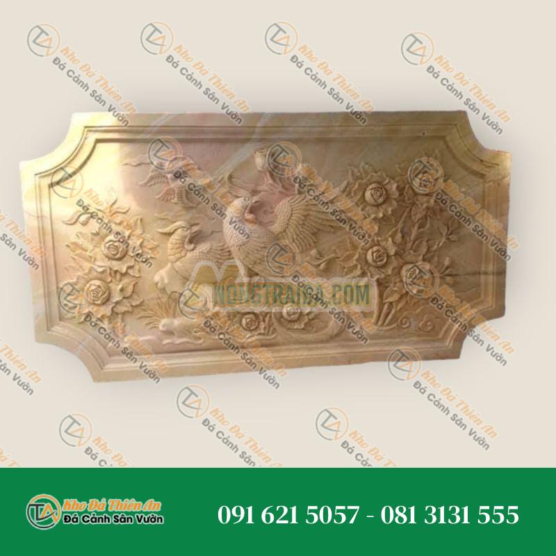 Phù điêu đá cẩm thạch vàng “chim công” 125x65cm