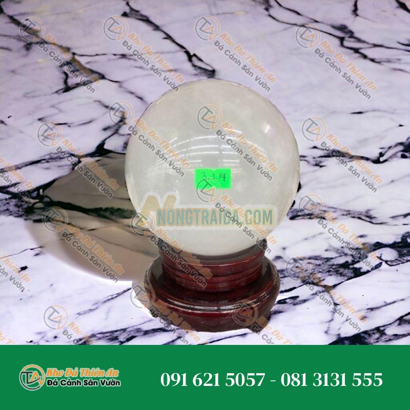 Quả cầu phong thủy đá thạch anh trắng – Đường kính 13cm