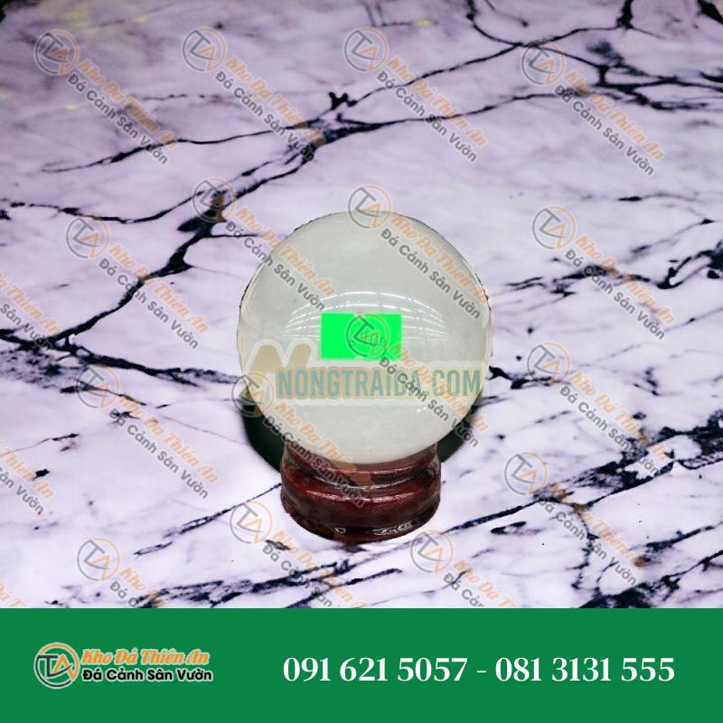 Quả cầu phong thủy đá thạch anh trắng – Đường kính 7,1cm