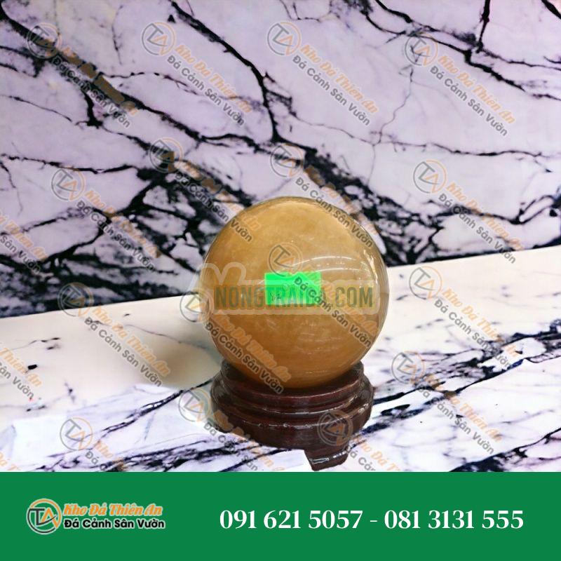 Quả cầu phong thủy đá thạch anh vàng – Đường kính 8,6cm