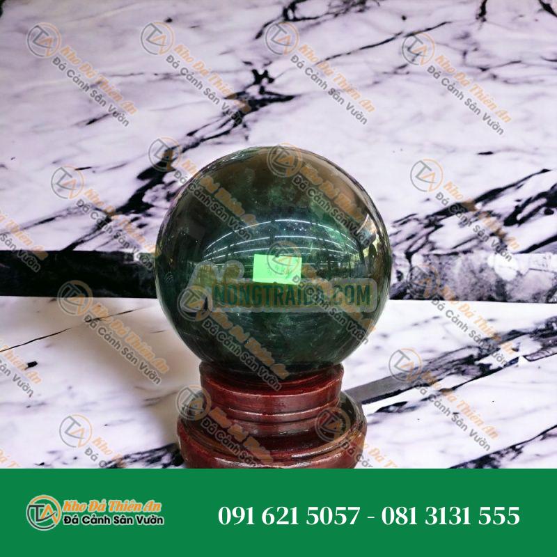 Quả cầu phong thủy đá thạch anh xanh – Đường kính 13,2cm