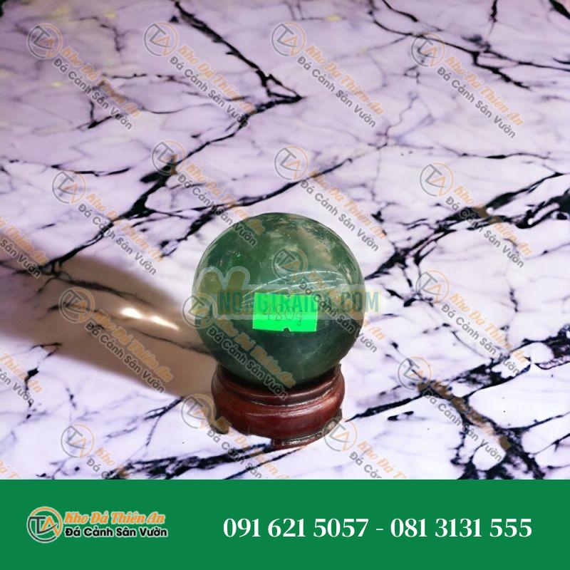 Quả cầu phong thủy đá thạch anh xanh – Đường kính 6,4cm
