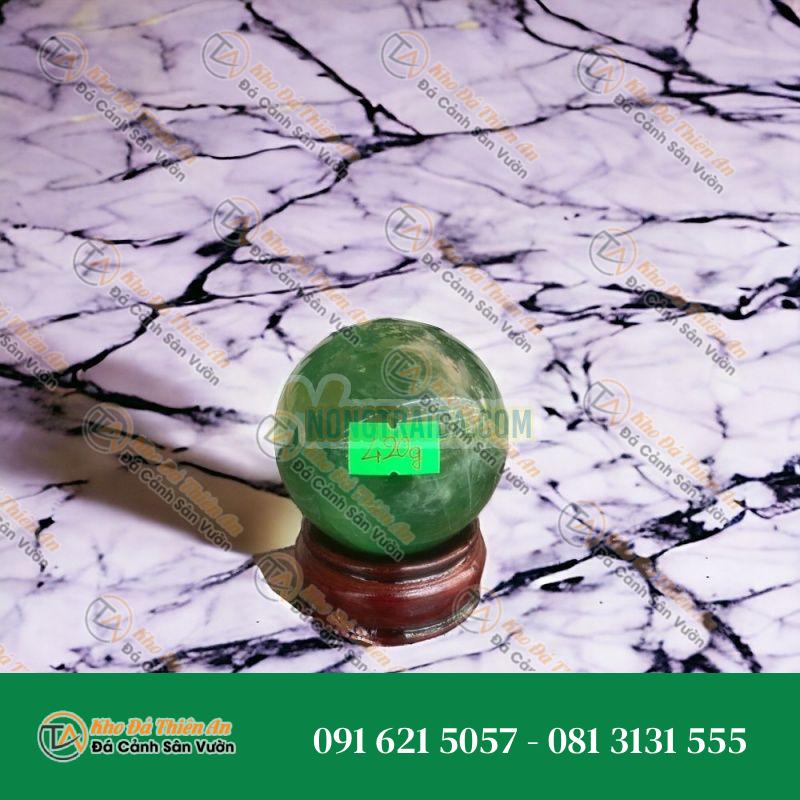 Quả cầu phong thủy đá thạch anh xanh – Đường kính 6cm