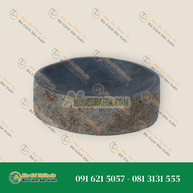 Chậu đá nhỏ, bồn tắm chim nhỏ, hình oval, đa dạng kích thước đường kính từ 18 – 30cm, được điêu khắc thủ công từ đá tự nhiên