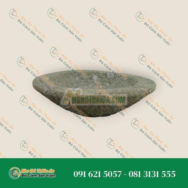Chậu đá, bồn tắm chim “Hoàng Hậu Sen”, từ 30 – 75cm, bề mặt ngoài được chọn lựa, khắc thủ công từ đá tự nhiên (basanite), trang trí cho vườn, chịu đựng lạnh tốt