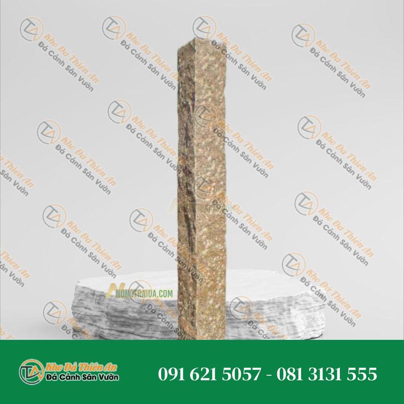 Cọc đá chẻ tay granite vàng 150cm