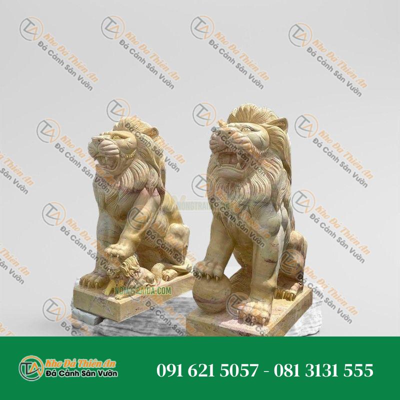 Tượng Sư Tử Ngồi Đá Vàng Cà Rốt Cao 90cm – Uy Nghi & Phong Thủy