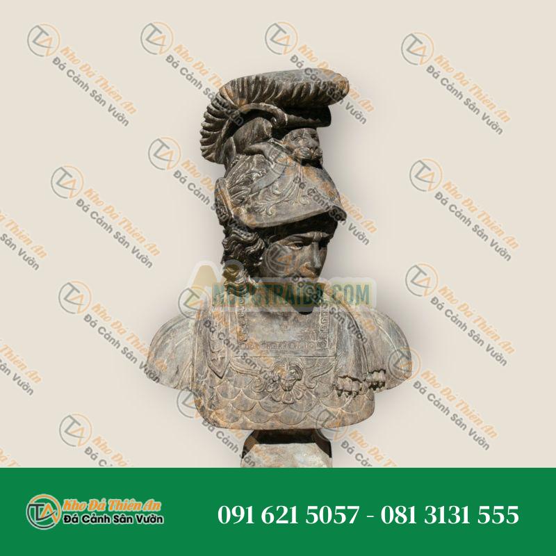 Tượng Bán Thân Phụ Nữ Đội Mũ Trụ & Mặc Toga Bằng Đá Cẩm Thạch Cổ – 86x60x35cm