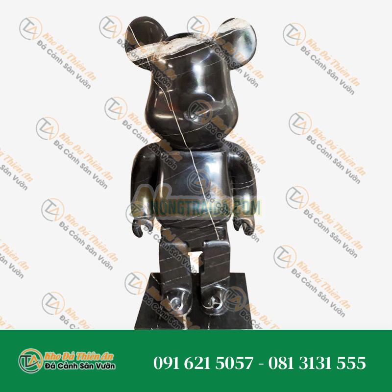Tượng Bearbrick Theo Kích Thước Yêu Cầu – Làm Từ Đá Cẩm Thạch Cao Cấp