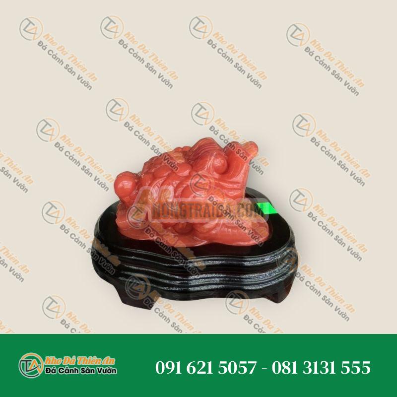 Tượng Thiềm Thừ Đá Obsidian Đỏ 1,37kg – Cóc Ngậm Tiền Chiêu Tài Lộc