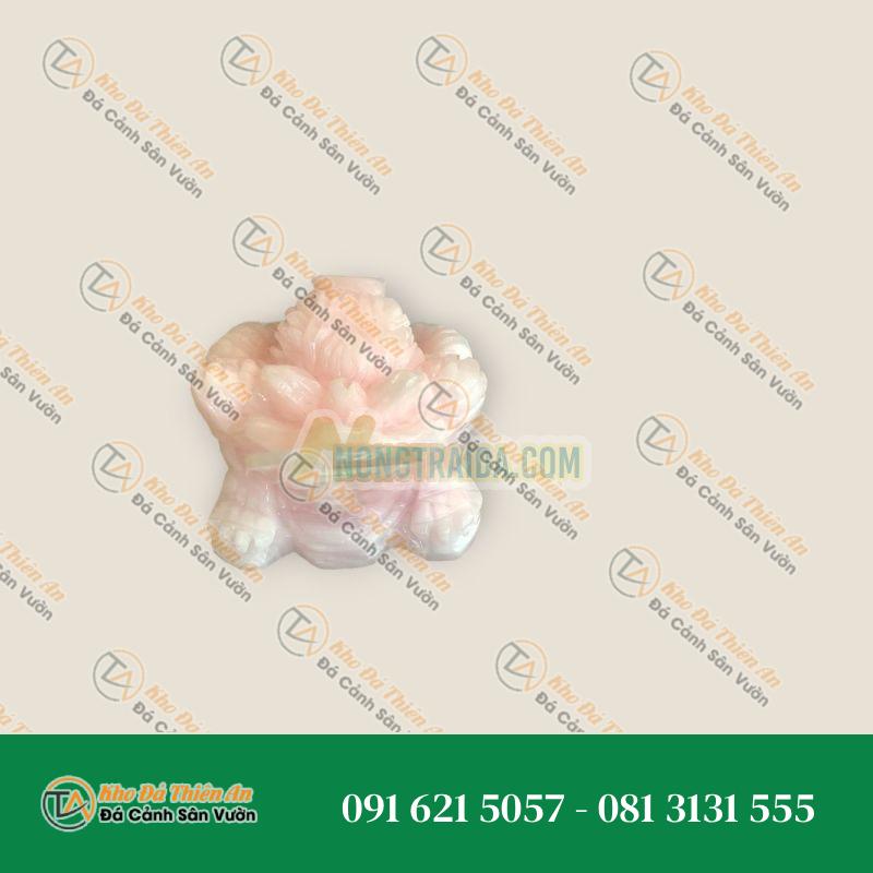 Tượng Thiềm Thừ Đá Thạch Anh Hồng 15cm – Cóc Ngậm Tiền Chiêu Tài Lộc