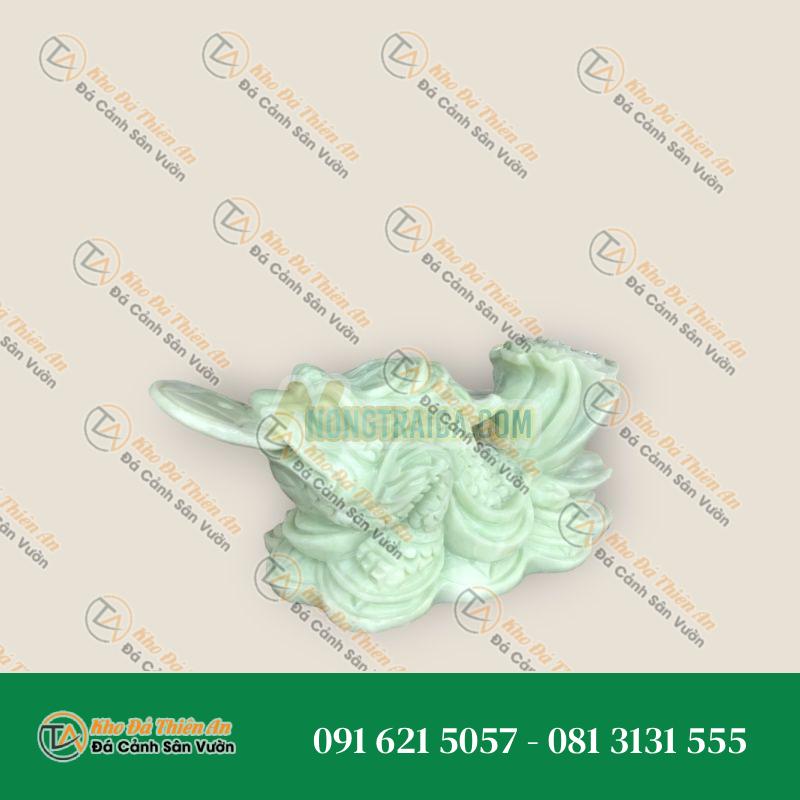 Tượng Thiềm Thừ Cõng Bắp Cải Đá Cẩm Thạch Trắng Xanh 20cm – Chiêu Tài Lộc