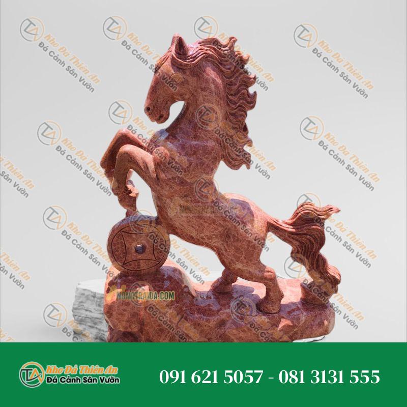Tượng Ngựa Đá Cẩm Thạch Hồng Đứng Đồng Xu 43cm – Chiêu Tài & May Mắn