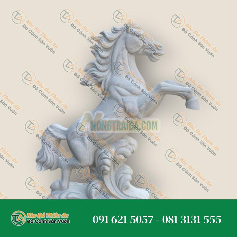 Tượng Ngựa Đời Thực Bằng Đá Marble – Kích Thước Lớn Cho Khu Vườn