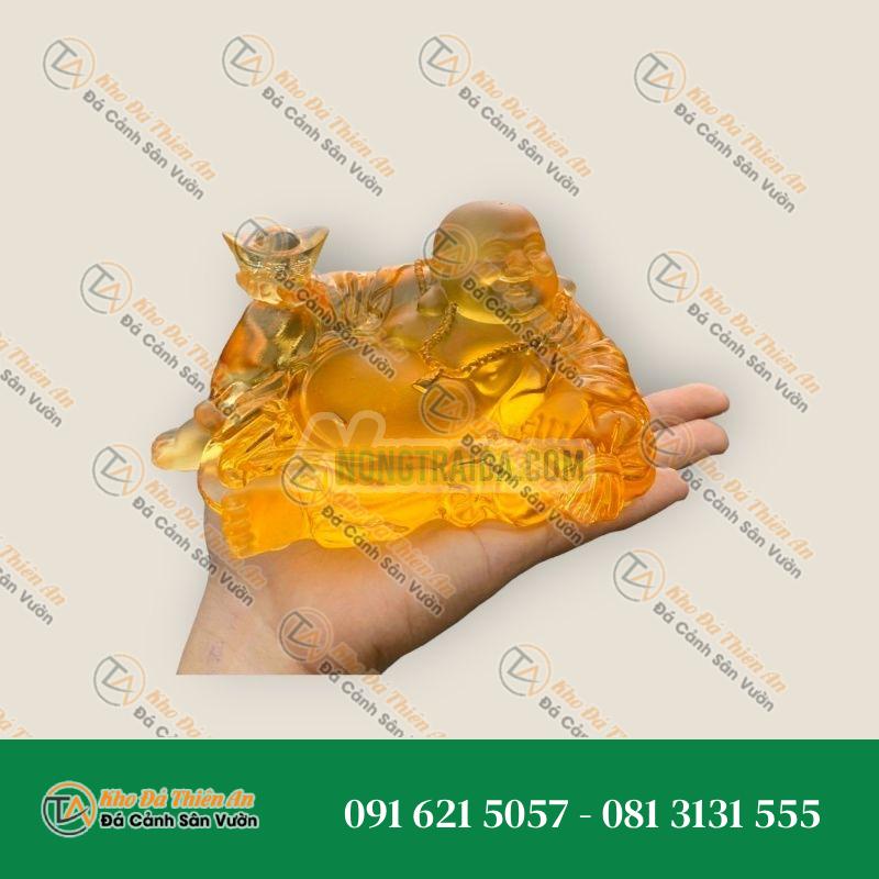 Tượng Di Lặc Cẩm Thỏi Vàng Đá Lưu Ly Vàng – Chiêu Tài Lộc – Khodathienan.com