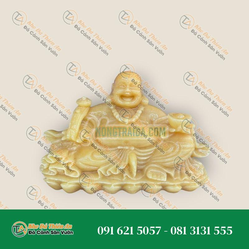 Tượng Phật Di Lặc Ngồi Tựa Bao Tiền Cầm Thỏi Vàng Và Gậy Như Ý Phong Thủy Đá Ngọc Hoàng Long – Dài 30cm Giá Rẻ | Phong Thuỷ